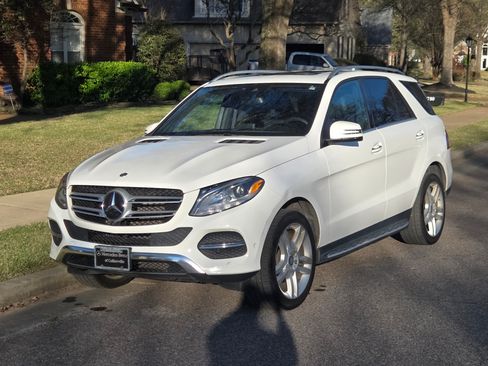 Used 2017 Mercedes-Benz GLE 350 4MATIC image 2