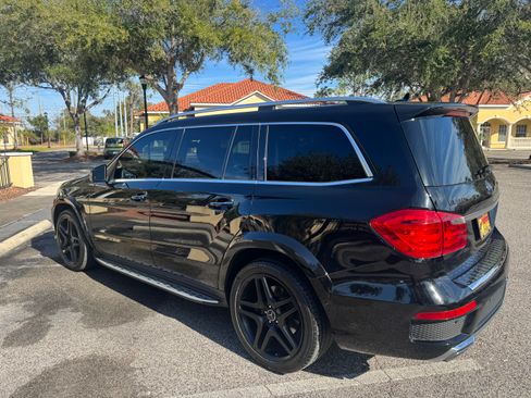 Used 2015 Mercedes-Benz GL 550 GL 550 4MATIC Sport Utility 4D image 29
