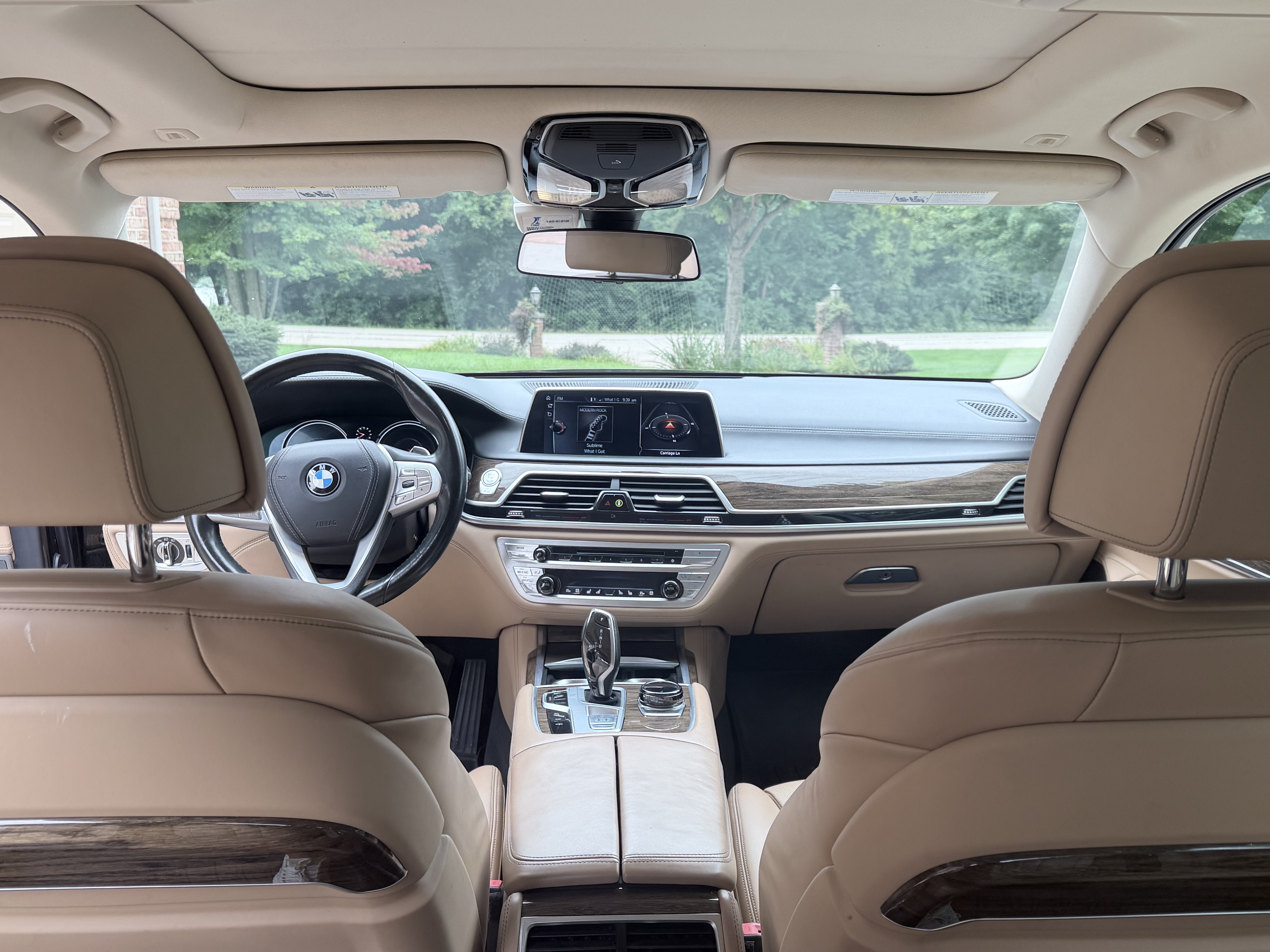 Used 2017 BMW 750i xDrive AWD/4WD image 5