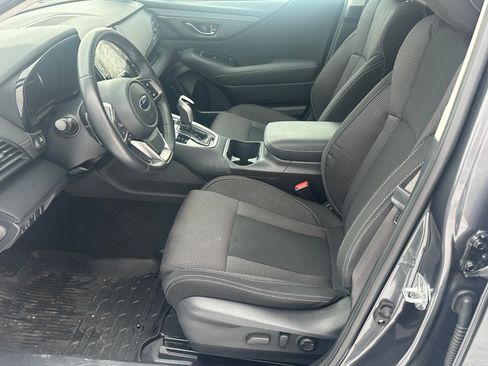 Used 2022 Subaru Outback Premium image 16