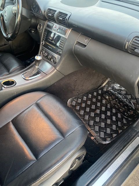 Used 2006 Mercedes-Benz C 230 Sedan image 8