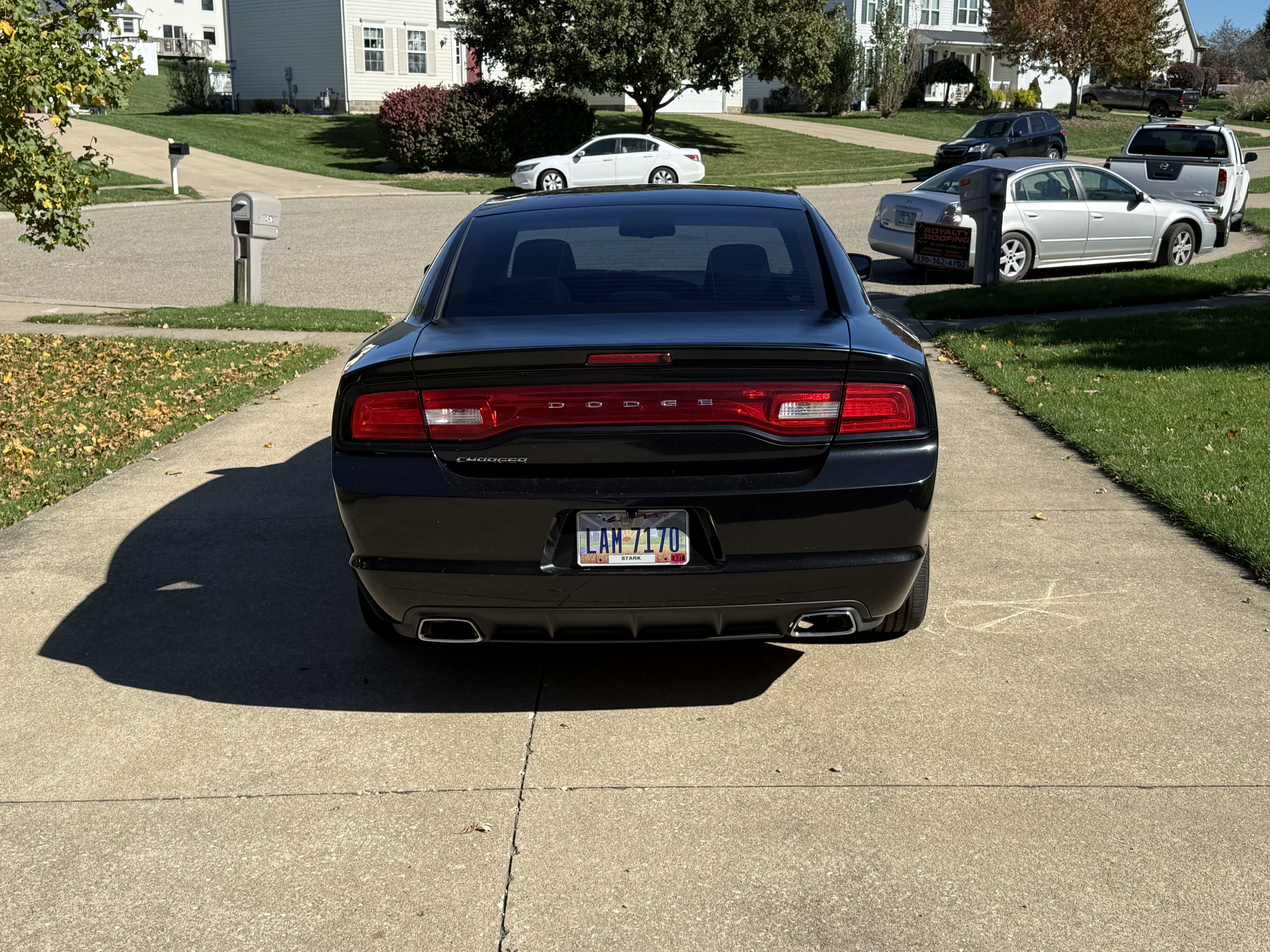 Used 2011 Dodge Charger SE RWD image 5