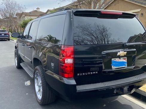 Used 2007 Chevrolet Suburban LS image 6