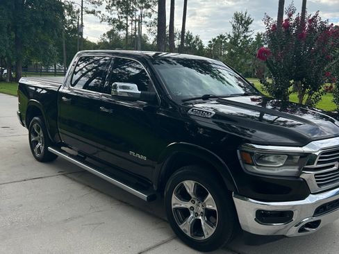 Used 2019 RAM 1500 Laramie AWD/4WD image 5