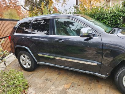 Used 2011 Jeep Grand Cherokee Laredo
