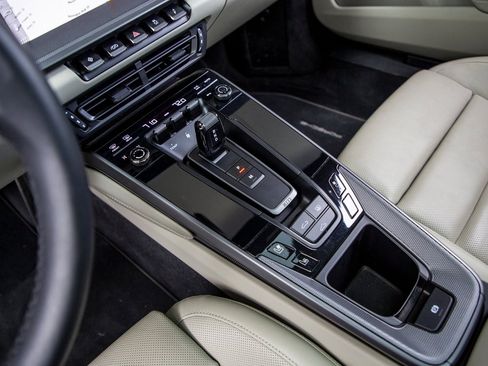 Used 2020 Porsche 911 Carrera S image 9