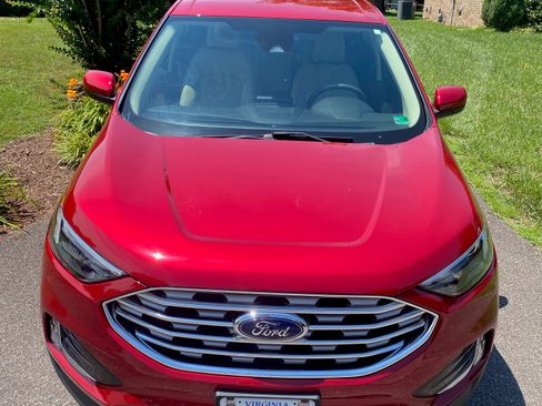 Used 2022 Ford Edge SEL w/ Convenience Package AWD/4WD image 2
