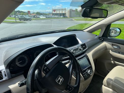 Used 2014 Honda Odyssey EX-L image 9