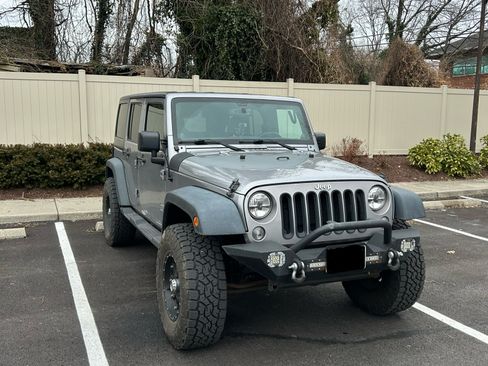 Used 2014 Jeep Wrangler Unlimited Sport w/ Quick Order Package 24S image 2