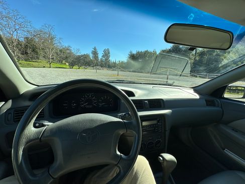 Used 2001 Toyota Camry CE image 22