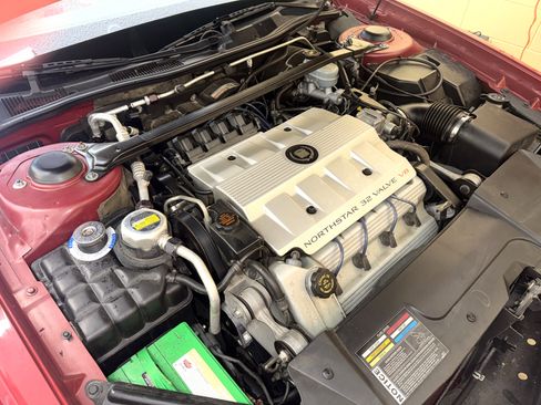Used 1997 Cadillac De Ville Sedan FWD image 21