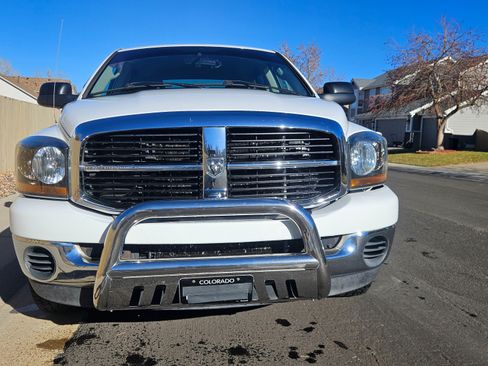 Used 2006 Dodge Ram 2500 Truck SLT image 1