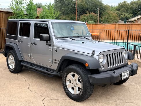 Used 2015 Jeep Wrangler Unlimited Sport w/ Quick Order Package 24S AWD/4WD image 2