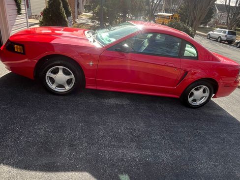 Used 2002 Ford Mustang Coupe image 14
