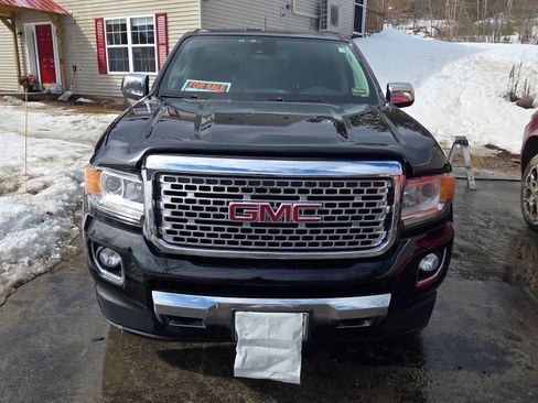 Used 2017 GMC Canyon Denali image 10