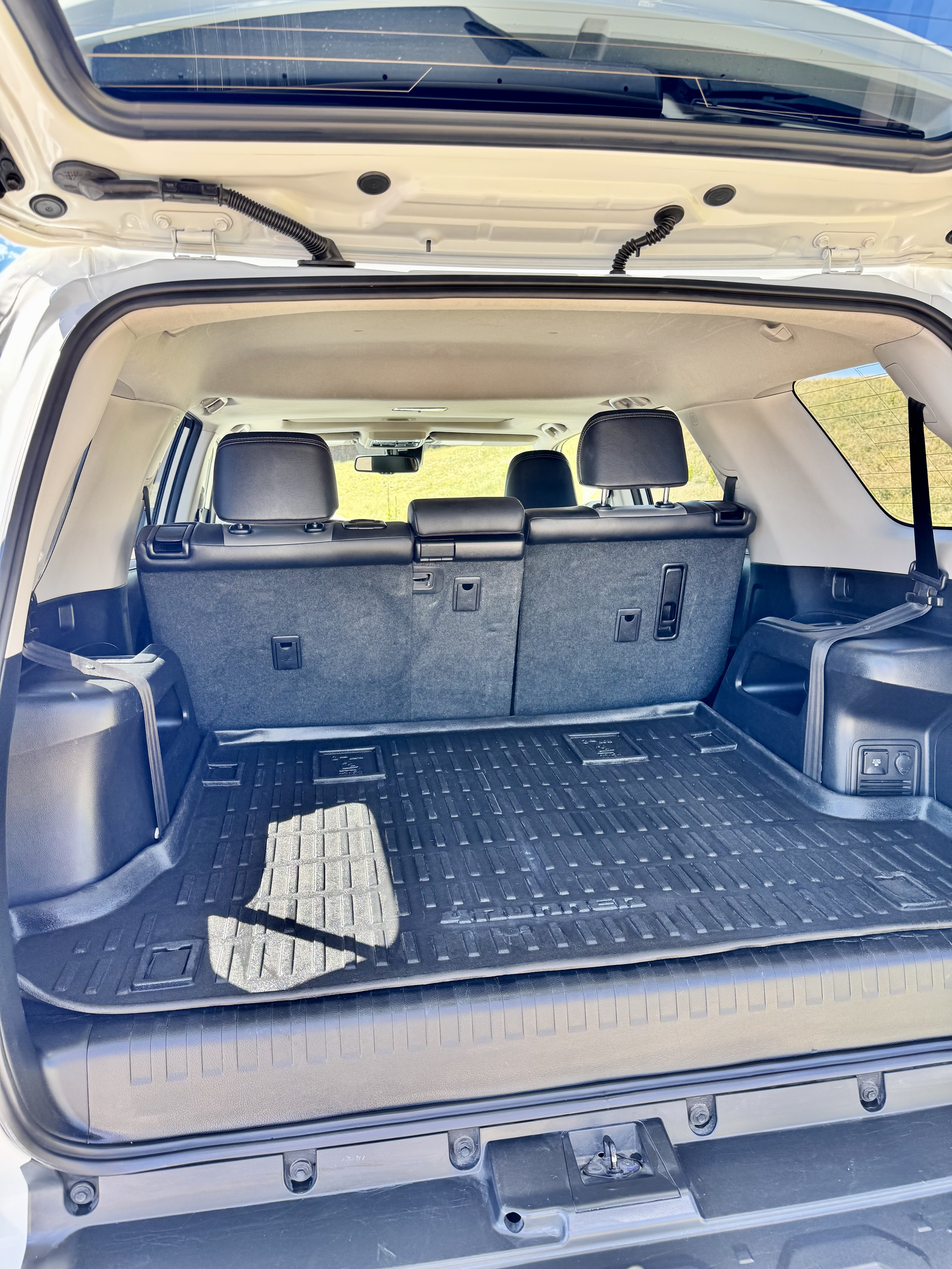 Used 2024 Toyota 4Runner SR5 Premium w/ Moonroof Package AWD/4WD image 26