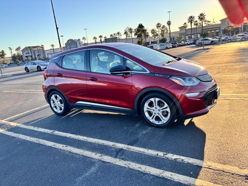 Used 2020 Chevrolet Bolt LT image 9