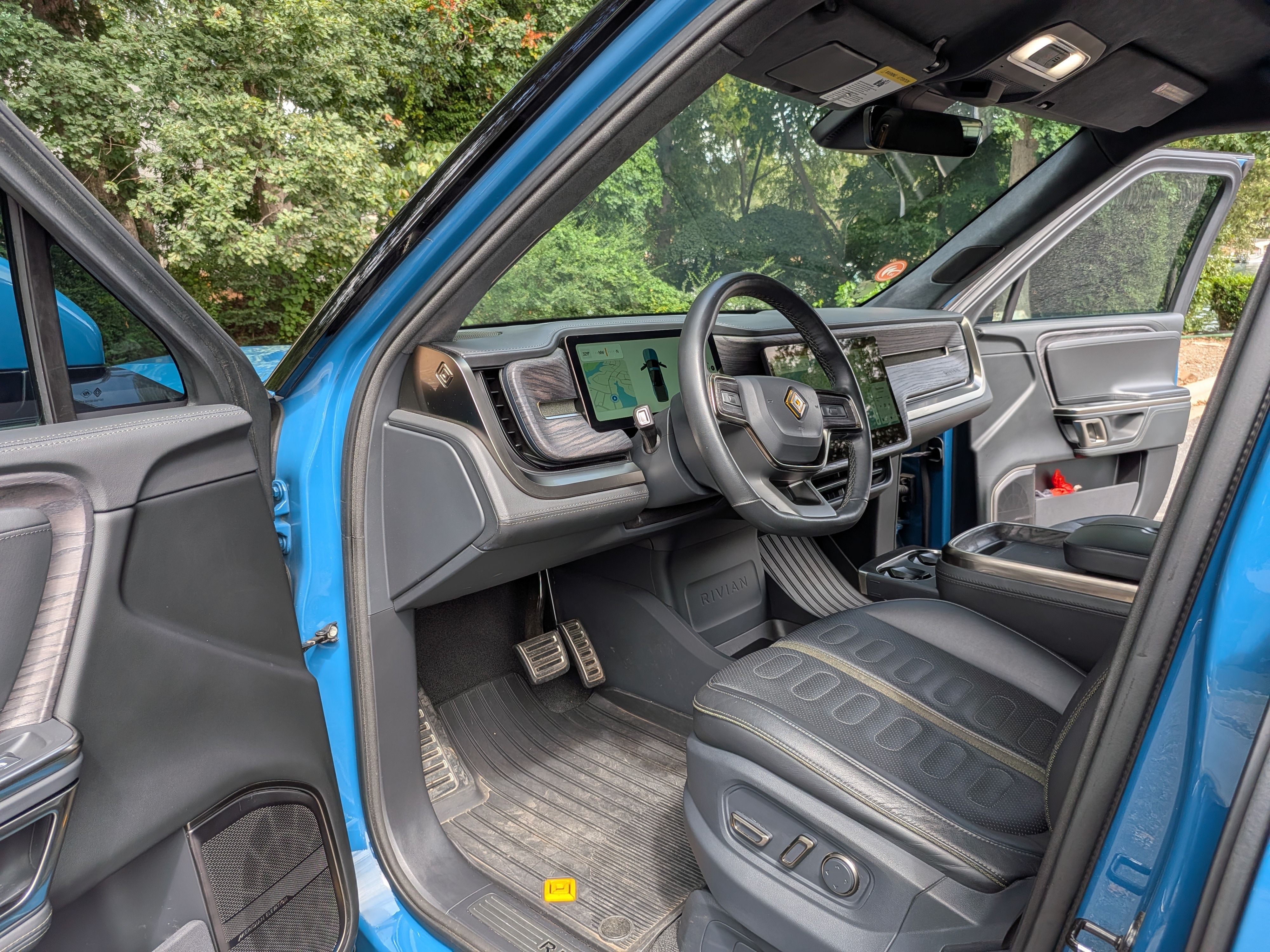 Used 2022 Rivian R1T Launch Edition AWD/4WD image 18