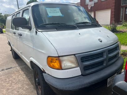 Used 2000 Dodge B2500