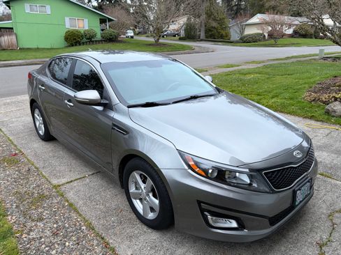 Used 2014 Kia Optima LX image 2