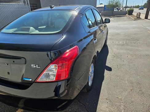 Used 2012 Nissan Versa SL w/ SL Tech Pkg image 5