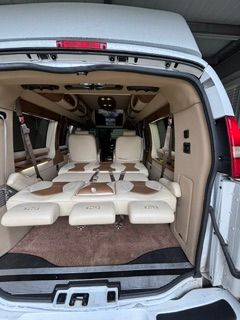 Used 2015 GMC Savana 2500 RWD image 12