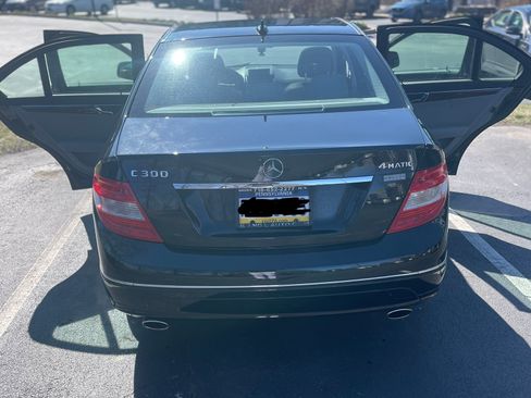 Used 2008 Mercedes-Benz C 300 C 300 4MATIC Luxury Sedan 4D image 2