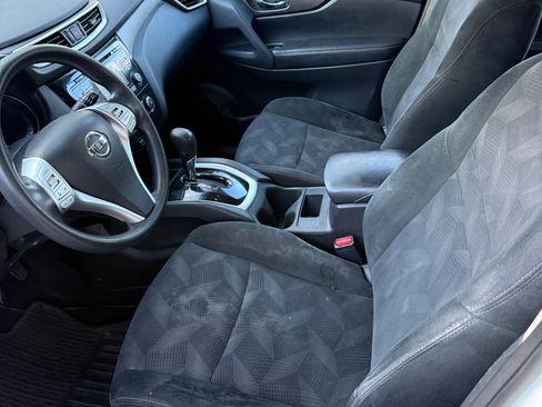 Used 2016 Nissan Rogue S image 23