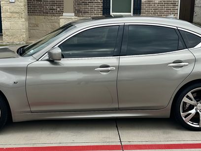 Used 2014 INFINITI Q70 3.7 w/ Premium Package