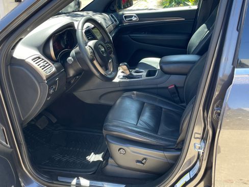 Used 2016 Jeep Grand Cherokee Limited RWD image 13
