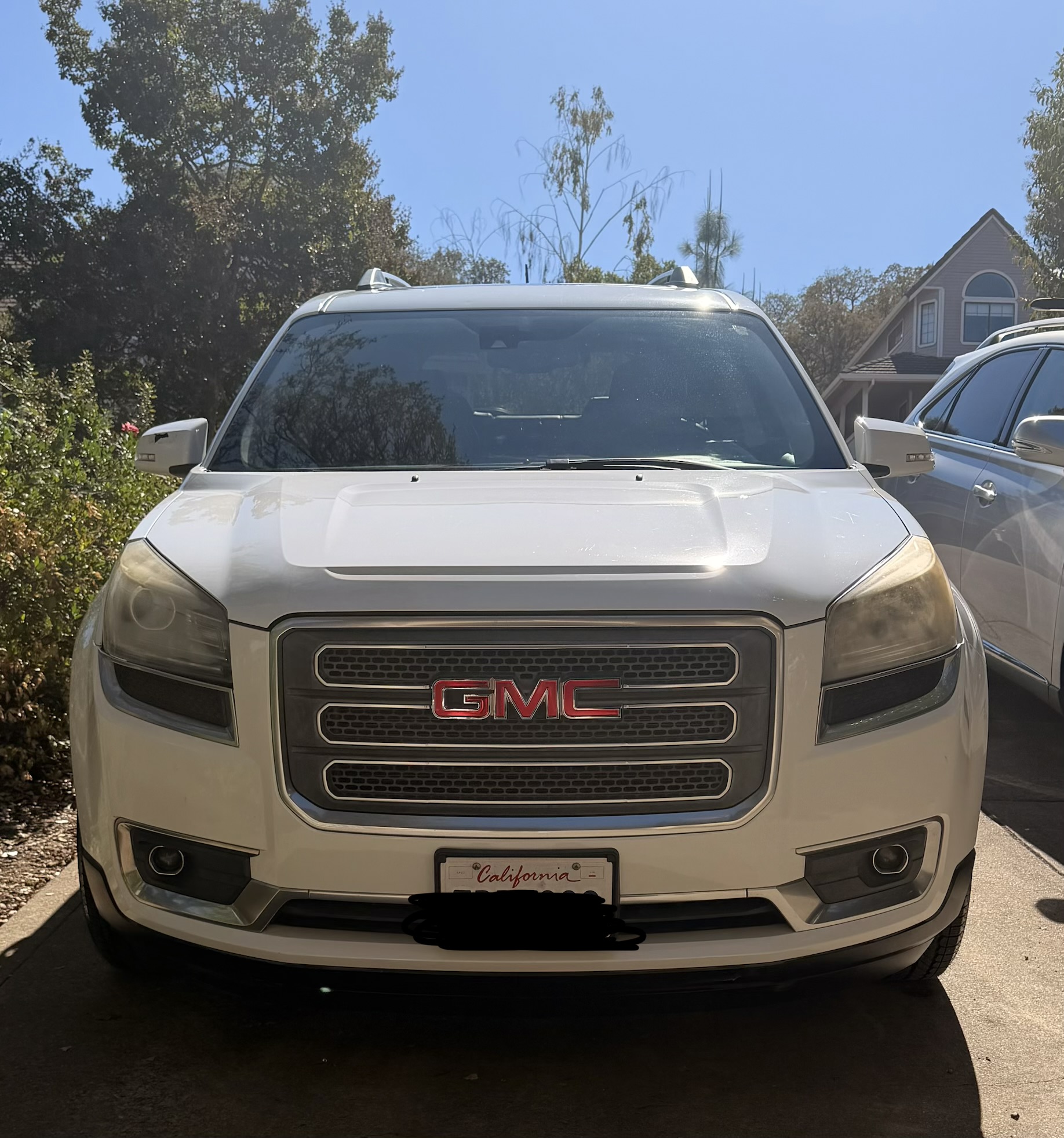 Used 2016 GMC Acadia SLT w/ Open Road Package FWD image 2