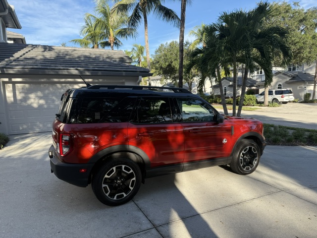 Used 2022 Ford Bronco Sport Outer Banks w/ Tech Package AWD/4WD image 5
