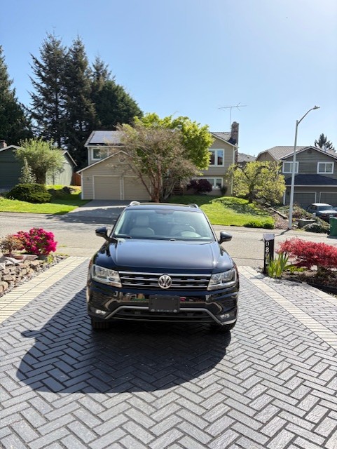 Used 2019 Volkswagen Tiguan SEL AWD/4WD image 2
