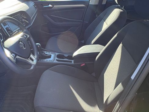 Used 2019 Volkswagen Jetta S w/ Driver Assistance Package image 18