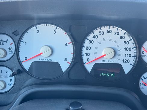 Used 2008 Dodge Ram 2500 Truck SXT w/ Popular Equipment Group image 2