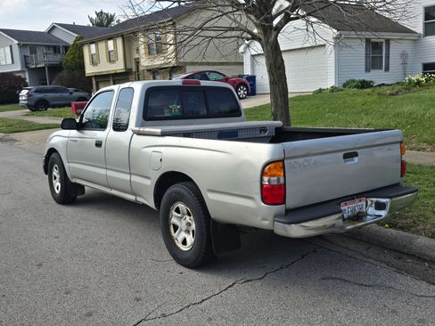 Used 2003 Toyota Tacoma 2WD Xtracab image 4