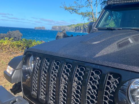 Used 2021 Jeep Gladiator Sport image 9