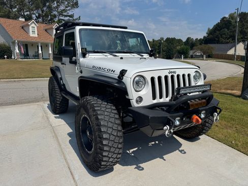 Used 2017 Jeep Wrangler Rubicon w/ Power Convenience Group image 27