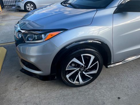 Used 2020 Honda HR-V Sport image 4