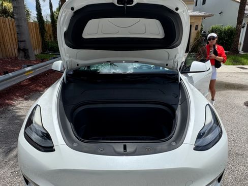 Used 2021 Tesla Model Y Performance AWD/4WD image 23