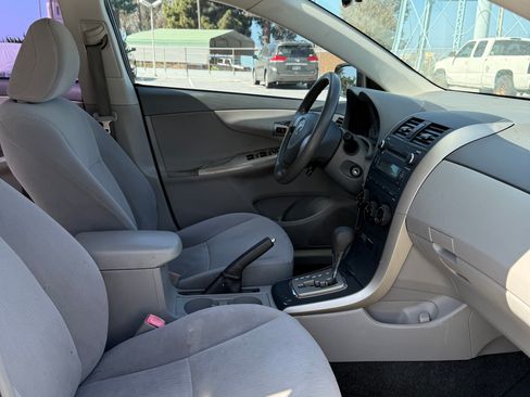 Used 2010 Toyota Corolla LE w/ All Weather Guard Pkg FWD image 12
