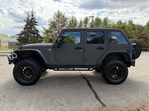 Used 2016 Jeep Wrangler Unlimited Sport w/ Quick Order Package 24S image 10