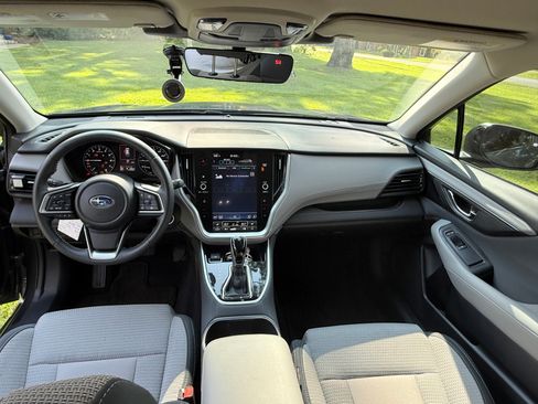 Used 2025 Subaru Outback Premium image 5