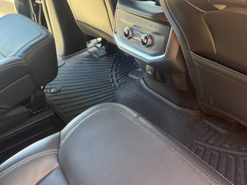 Used 2025 Ford Expedition Max Platinum w/ Stealth Performance Package AWD/4WD image 15