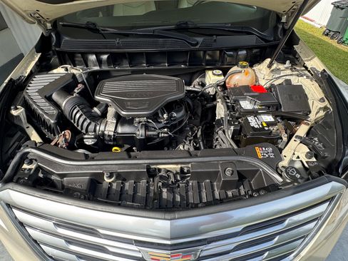 Used 2017 Cadillac XT5 FWD image 13