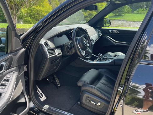 Used 2023 BMW X5 sDrive40i w/ Executive Package RWD image 10