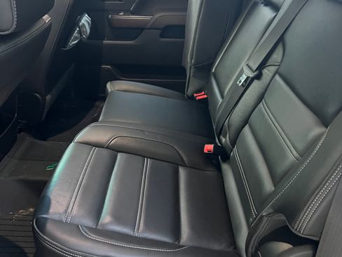 Used 2018 GMC Sierra 1500 Denali w/ Denali Ultimate Package image 11