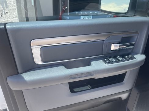 Used 2018 RAM 1500 Big Horn AWD/4WD image 12