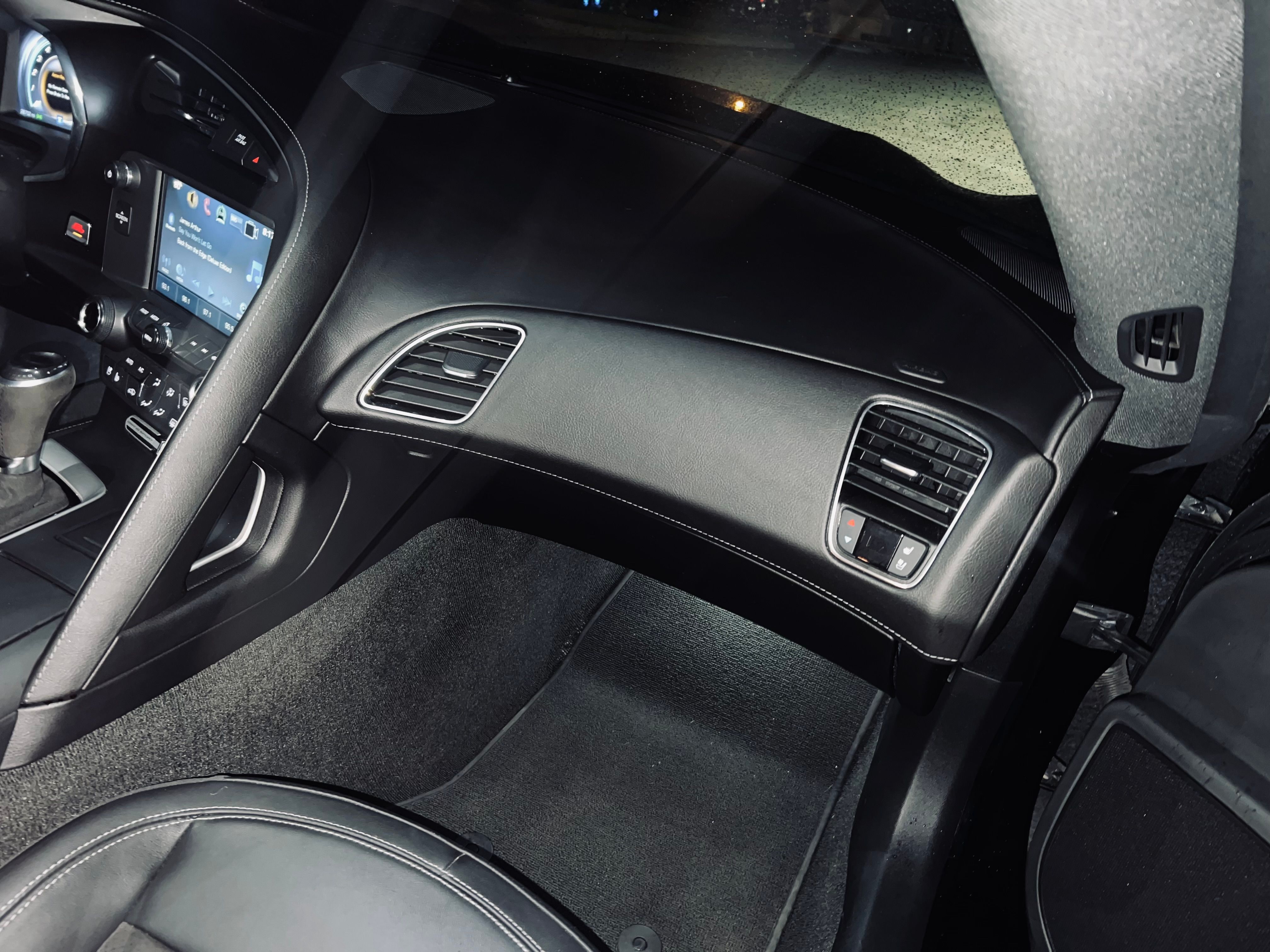 Used 2018 Chevrolet Corvette Grand Sport RWD image 13
