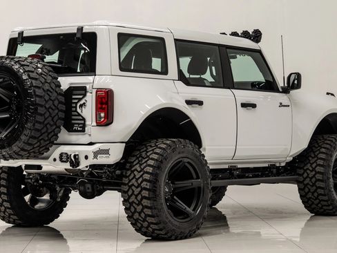 Used 2025 Ford Bronco 4-Door image 8